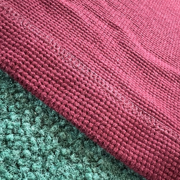 Eddie Bauer Thermal Henley Maroon - Picture 5 of 12